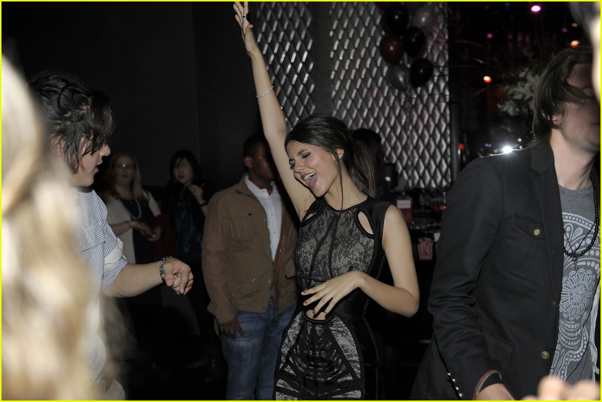Inside Victoria Justices 18th Birthday Bash Photo 405719 Photo Gallery Just Jared Jr 4177