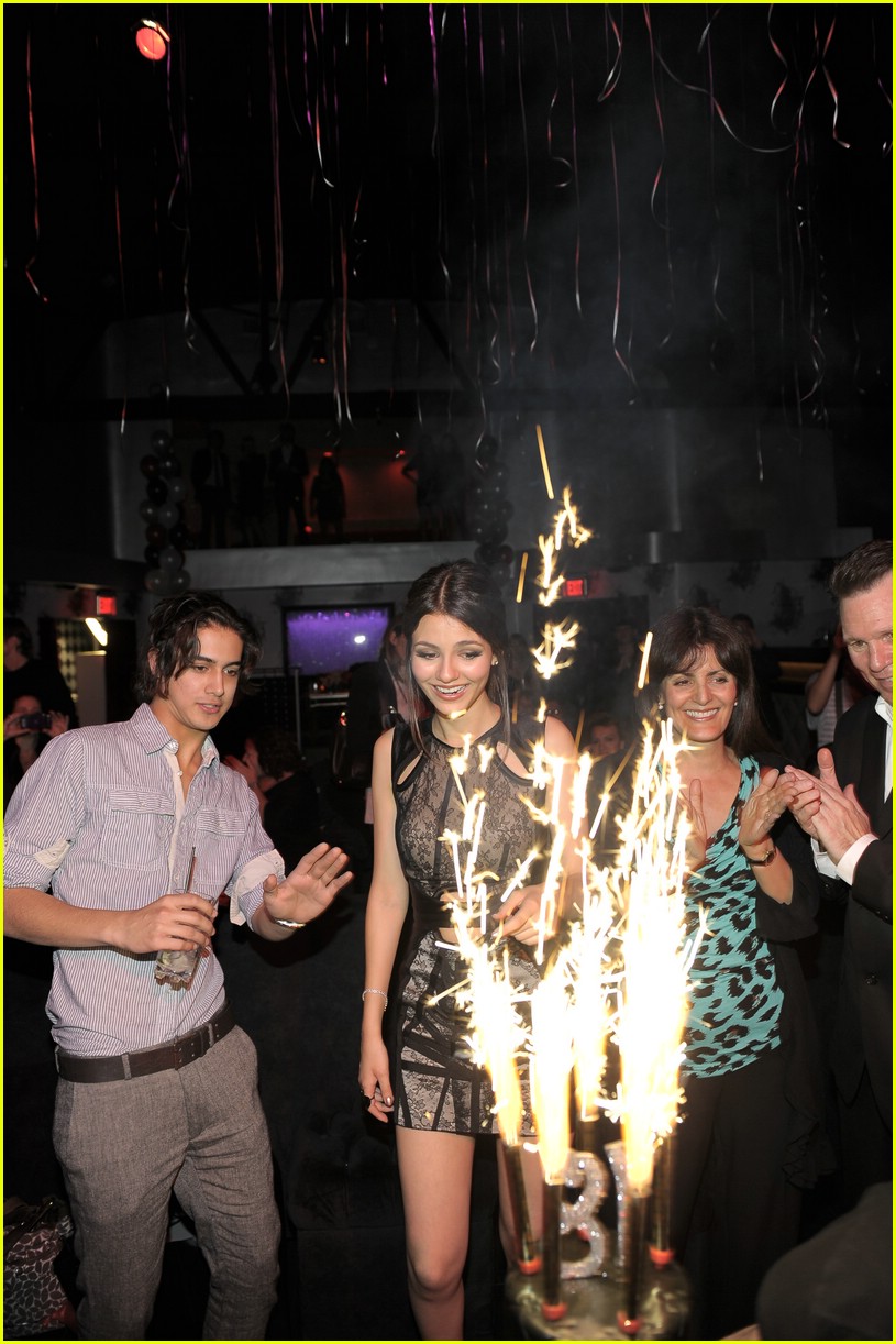 Inside Victoria Justices 18th Birthday Bash Photo 405721 Photo Gallery Just Jared Jr 6516
