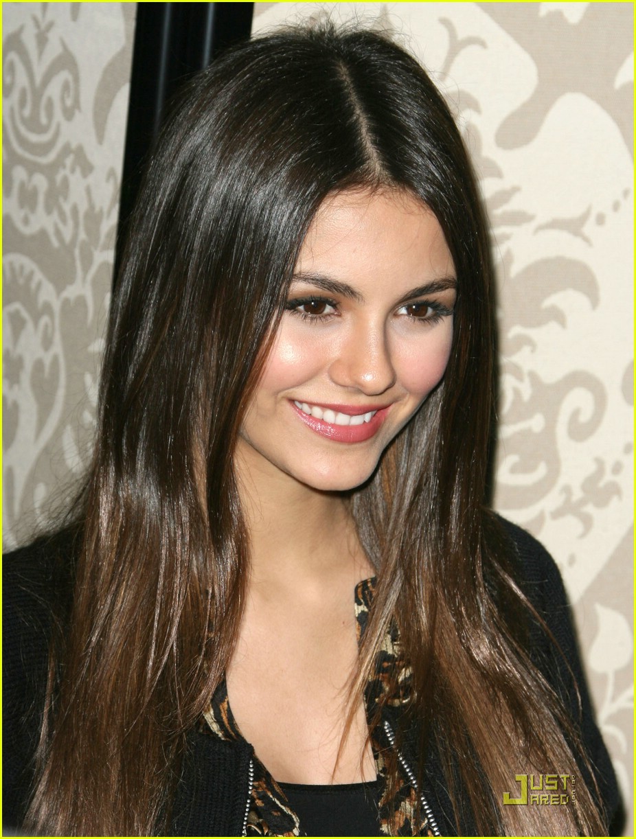 Victoria Justice: QVC Red Carpet Style Setter | Photo 406644 - Photo ...