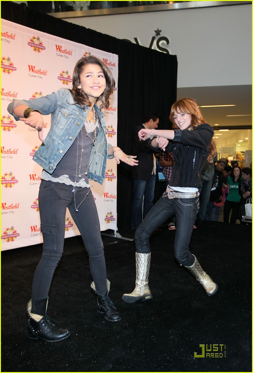 Zendaya & Bella Thorne 'Shake Up' Millions of Milkshakes | Photo 407140 ...