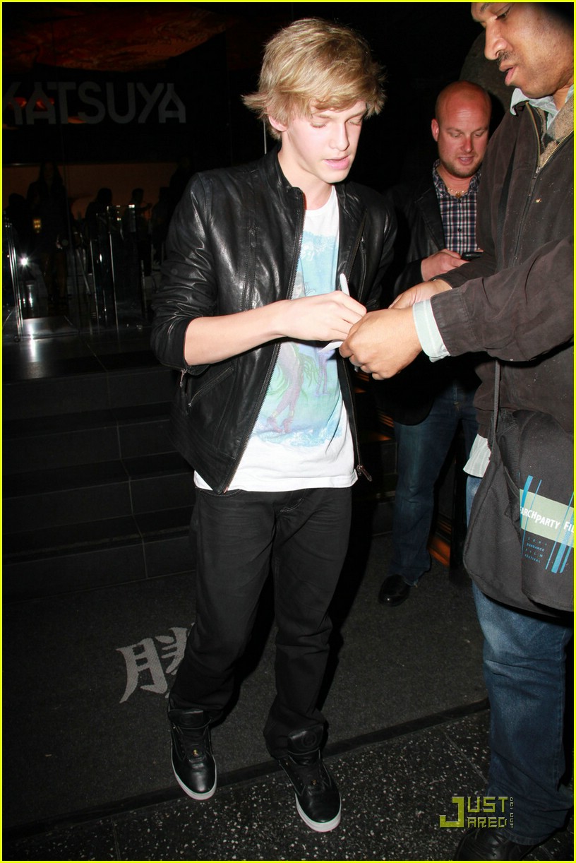 Full Sized Photo of cody simpson greyson chance tour 03 | Greyson ...