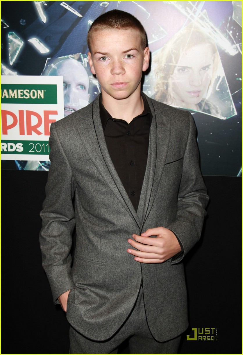 georgie henley will poulter empire 09