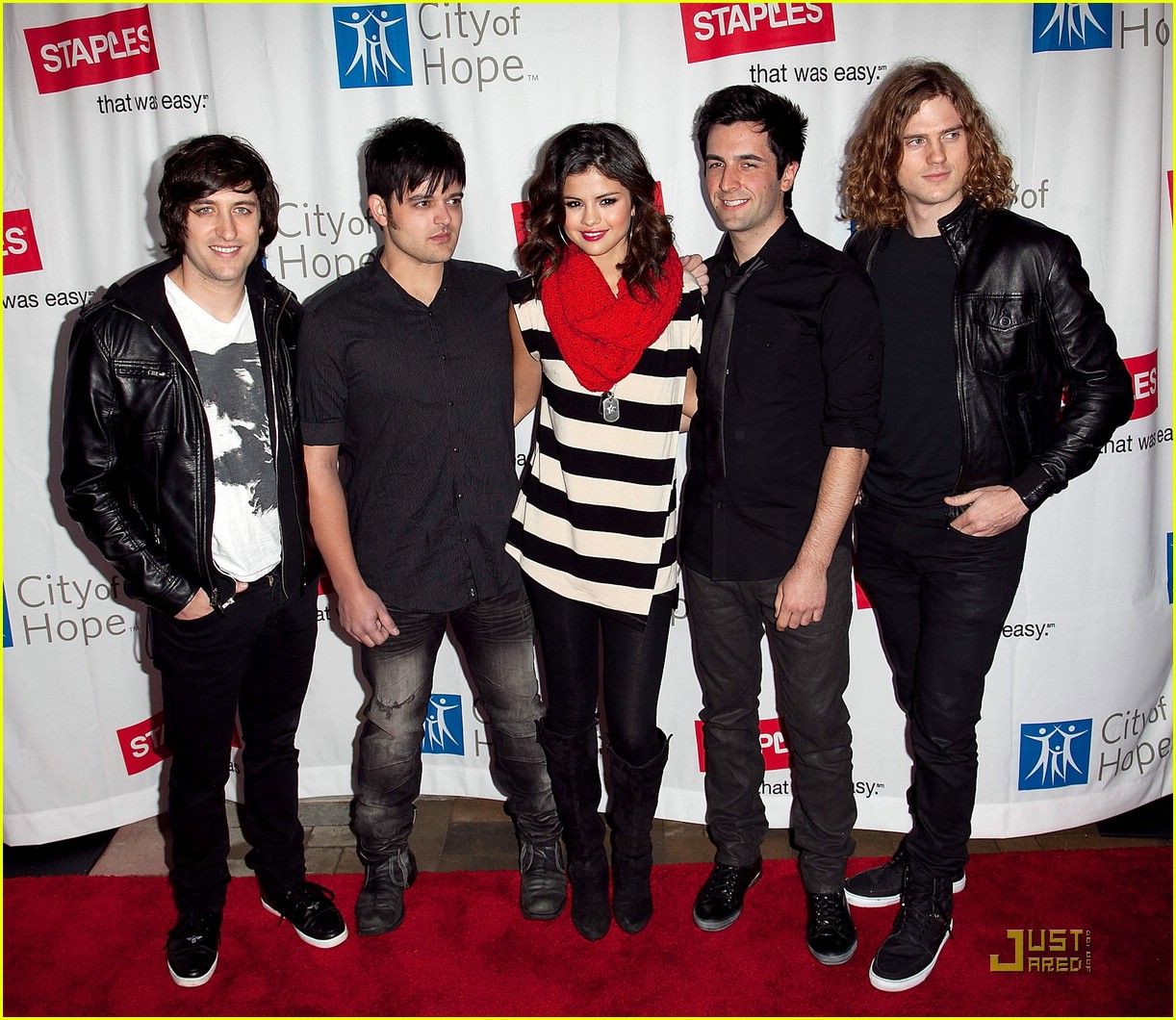 Selena Gomez & The Scene: Concert For Hope Pics and Video! | Photo ...