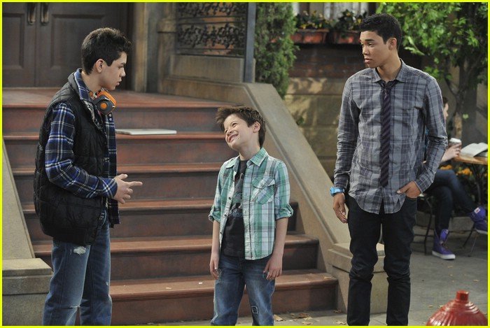 roshon fegan adam irigoyen zombies 20