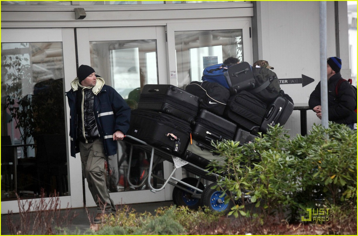 Full Sized Photo of taylor swift venice bags 04 | Taylor Swift: Milan's