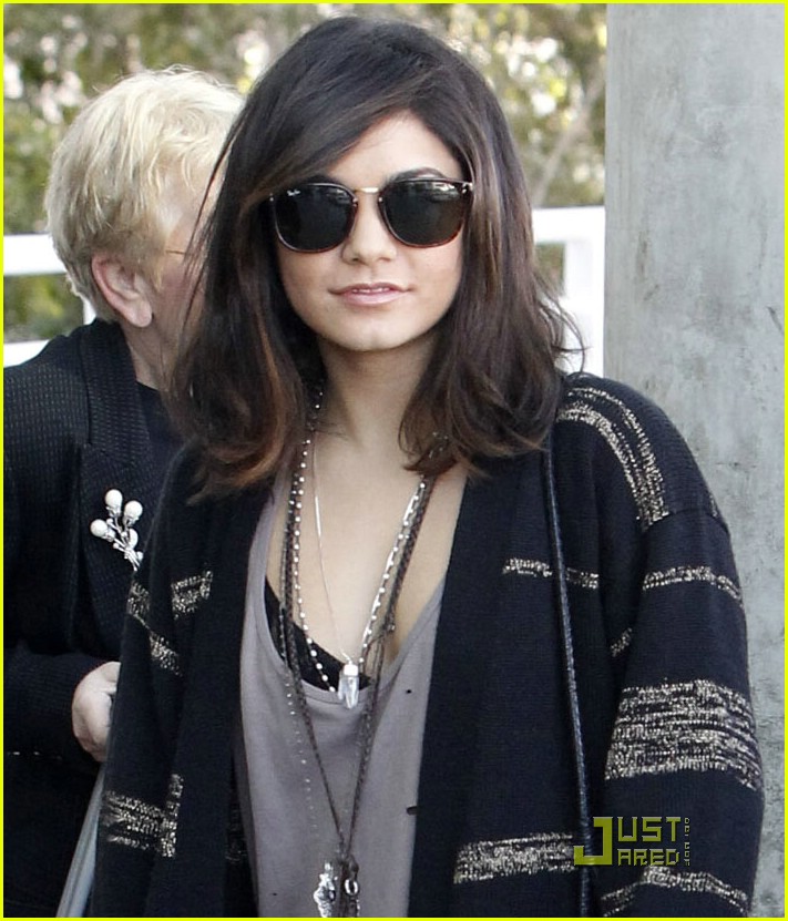 Vanessa Hudgens Leaves For London | Photo 410867 - Photo Gallery | Just