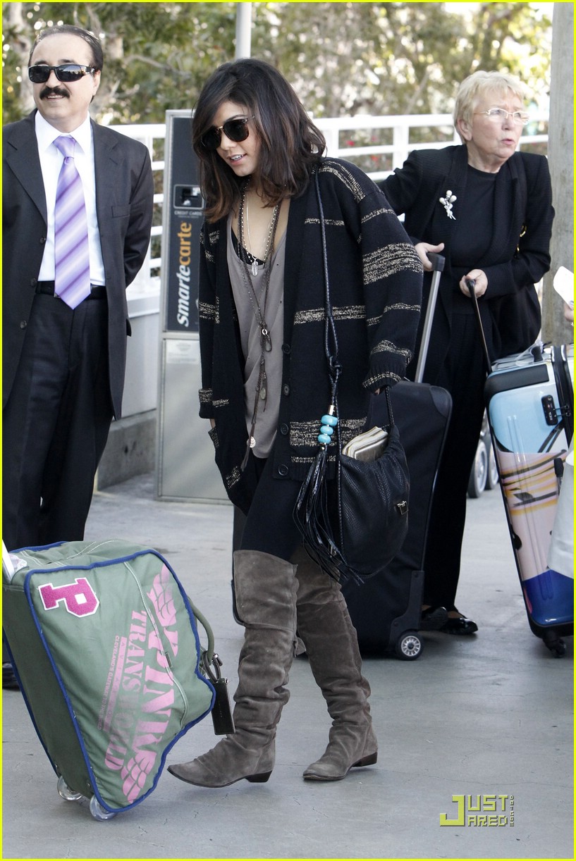 Vanessa Hudgens Leaves For London | Photo 410875 - Photo Gallery | Just