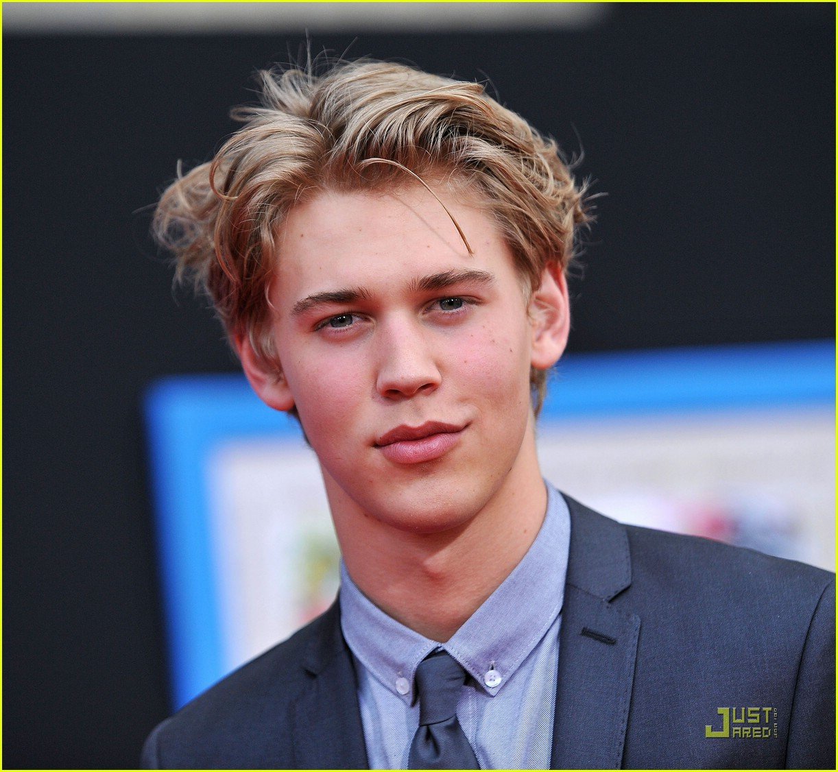 Austin Butler & Cameron Goodman's Fabulous Prom | Photo 414470 - Photo ...