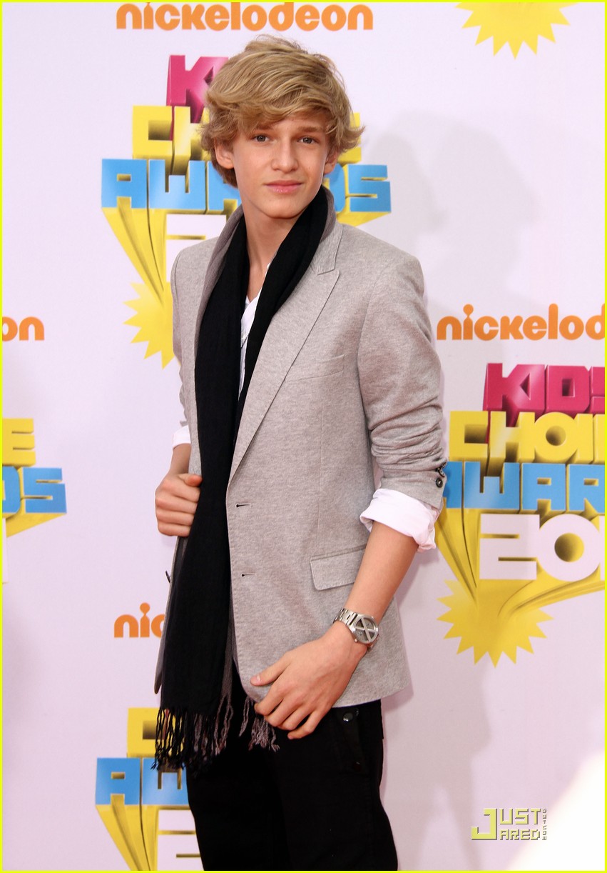 Cody Simpson - KCA 2011 Orange Carpet | Photo 411507 - Photo Gallery ...