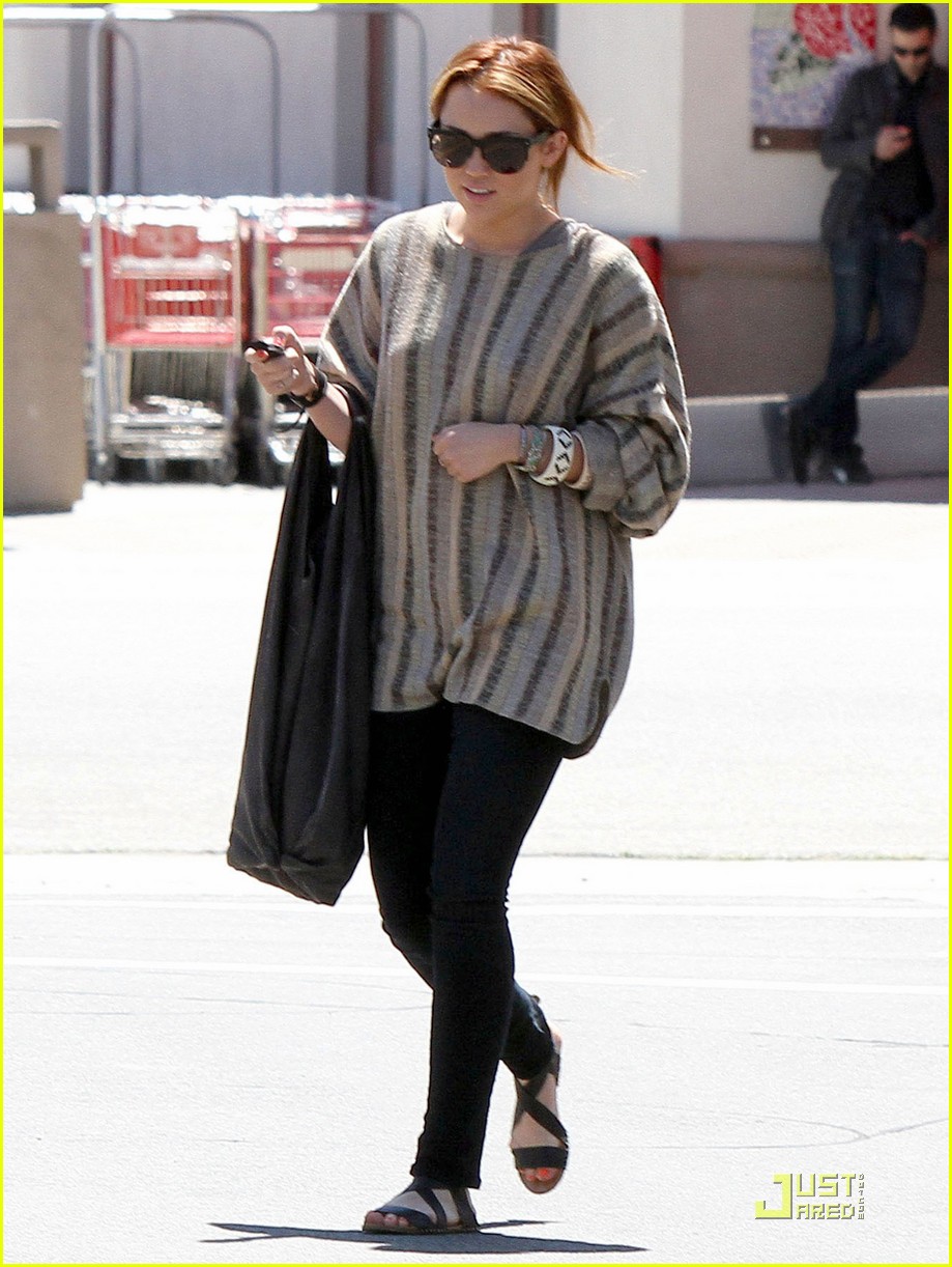 Full Sized Photo of miley cyrus lunch noah tish 04 | Miley Cyrus: L.A