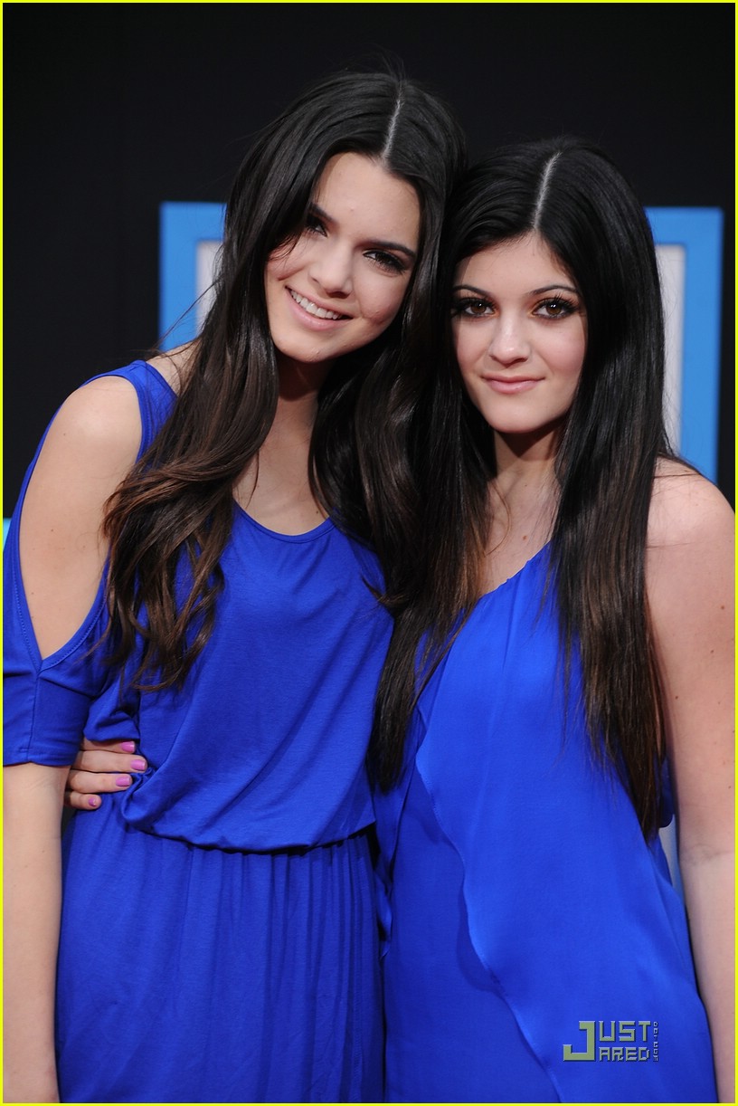 Kendall And Kylie Jenner Have The Prom Blues Photo 414501 Photo