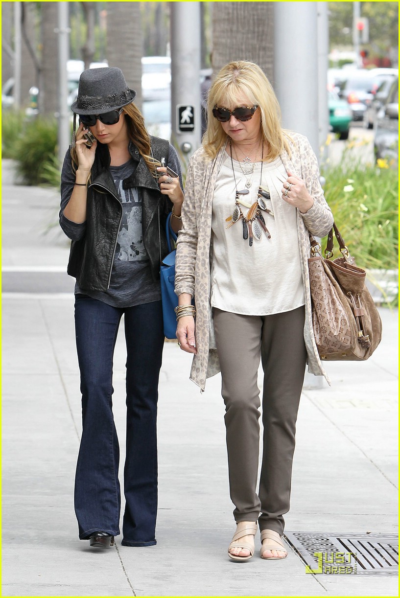 Ashley Tisdale New Blue Hermes Birkin