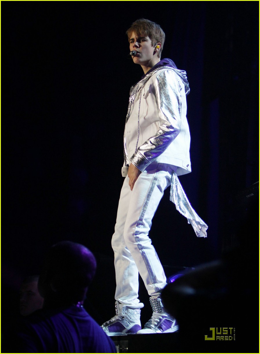 justin bieber tour perth