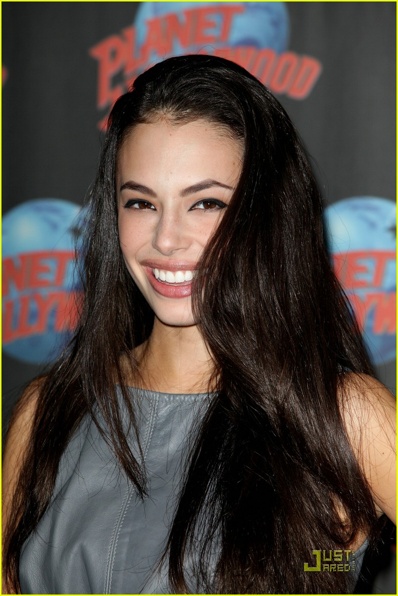 Chloe Bridges: ‘Worst.Prom.Ever.’ at Planet Hollywood! | Photo 416417