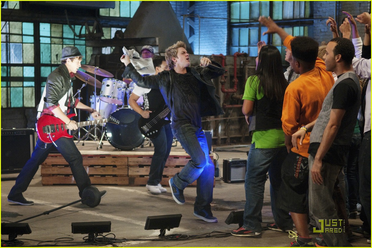 'Lemonade Mouth' on DVD May 24th! Photo 416409 Photo Gallery Just