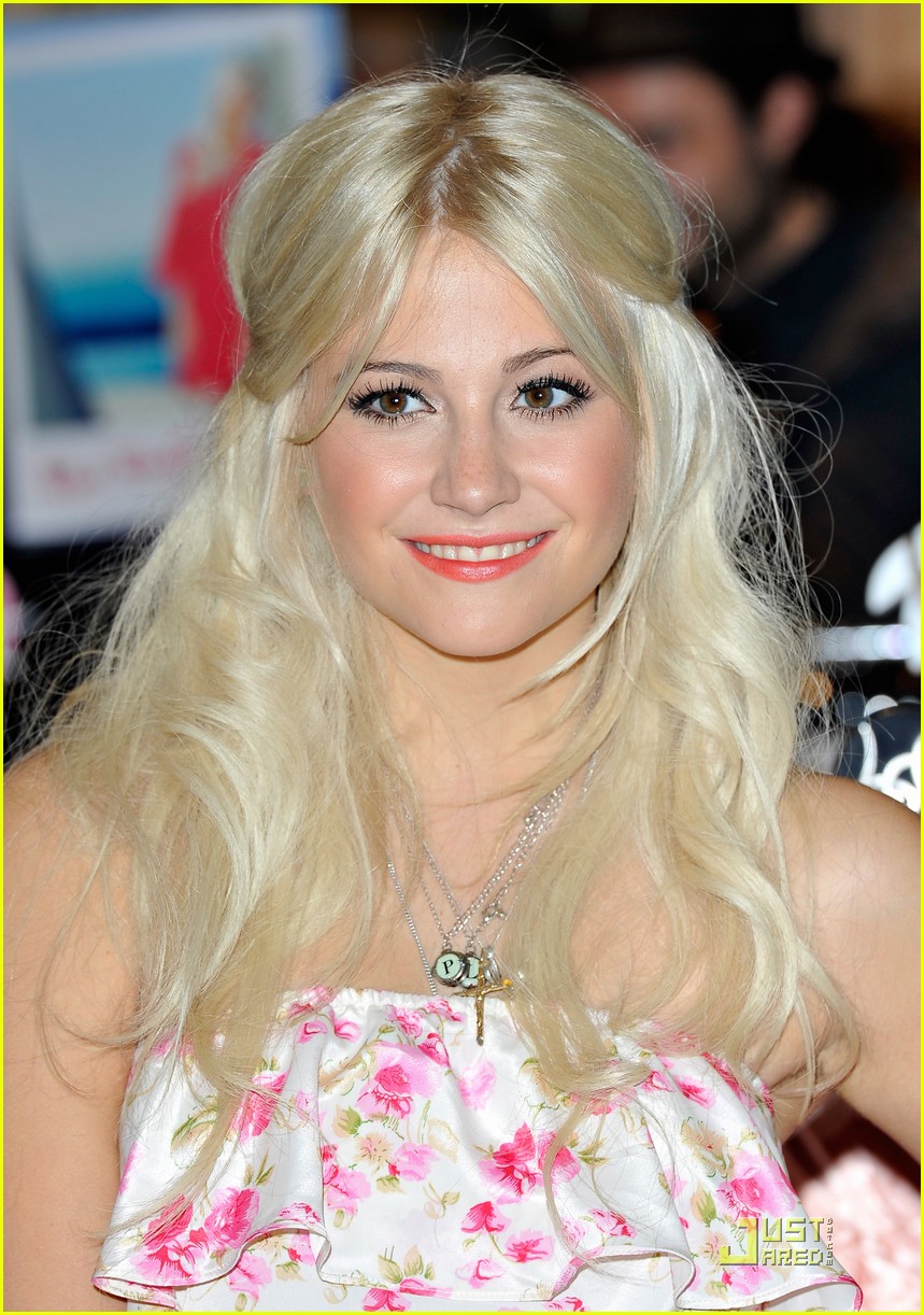 Full Sized Photo of pixie lott launch lipsy party 10 | Pixie Lott ...