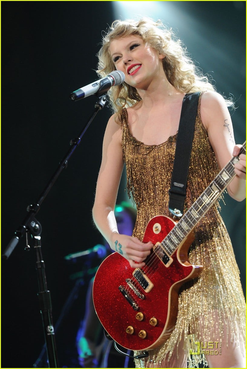 Taylor Swift: Speak Now, Help Now Benefit! | Photo 418532 - Photo ...