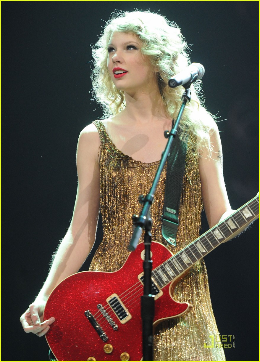 Taylor Swift: Speak Now, Help Now Benefit! | Photo 418542 - Photo ...