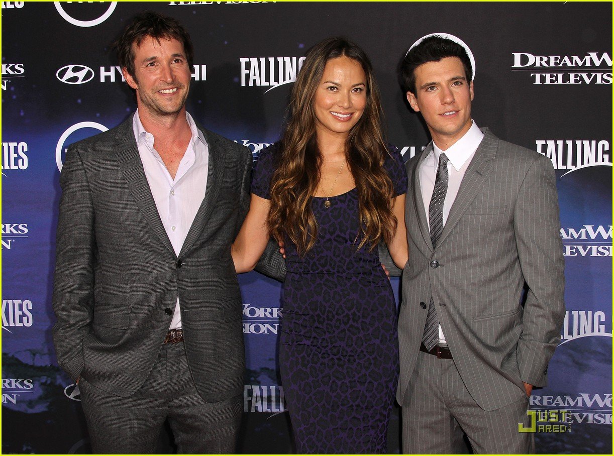 Drew Roy: 'Falling Skies' Premiere! | Photo 421973 - Photo Gallery ...