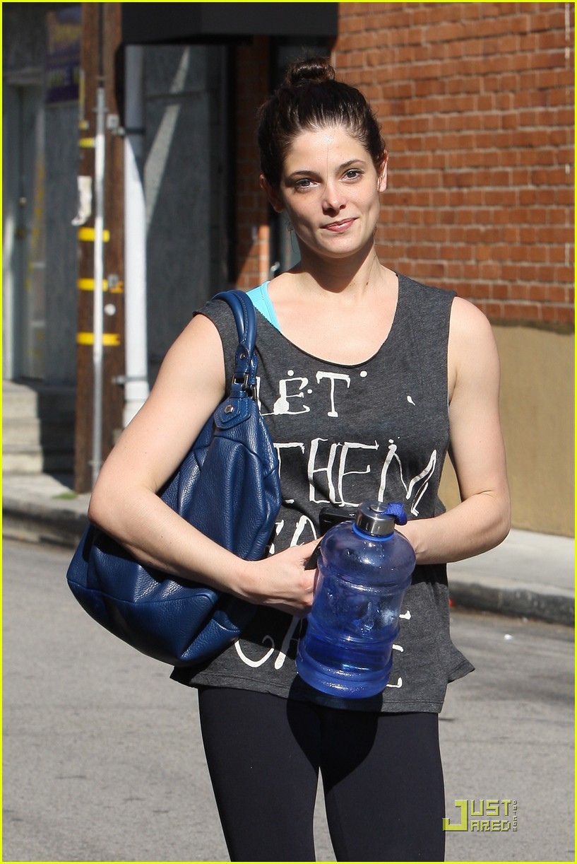 Ashley Greene Goes To The Max! | Photo 422552 - Photo Gallery | Just ...