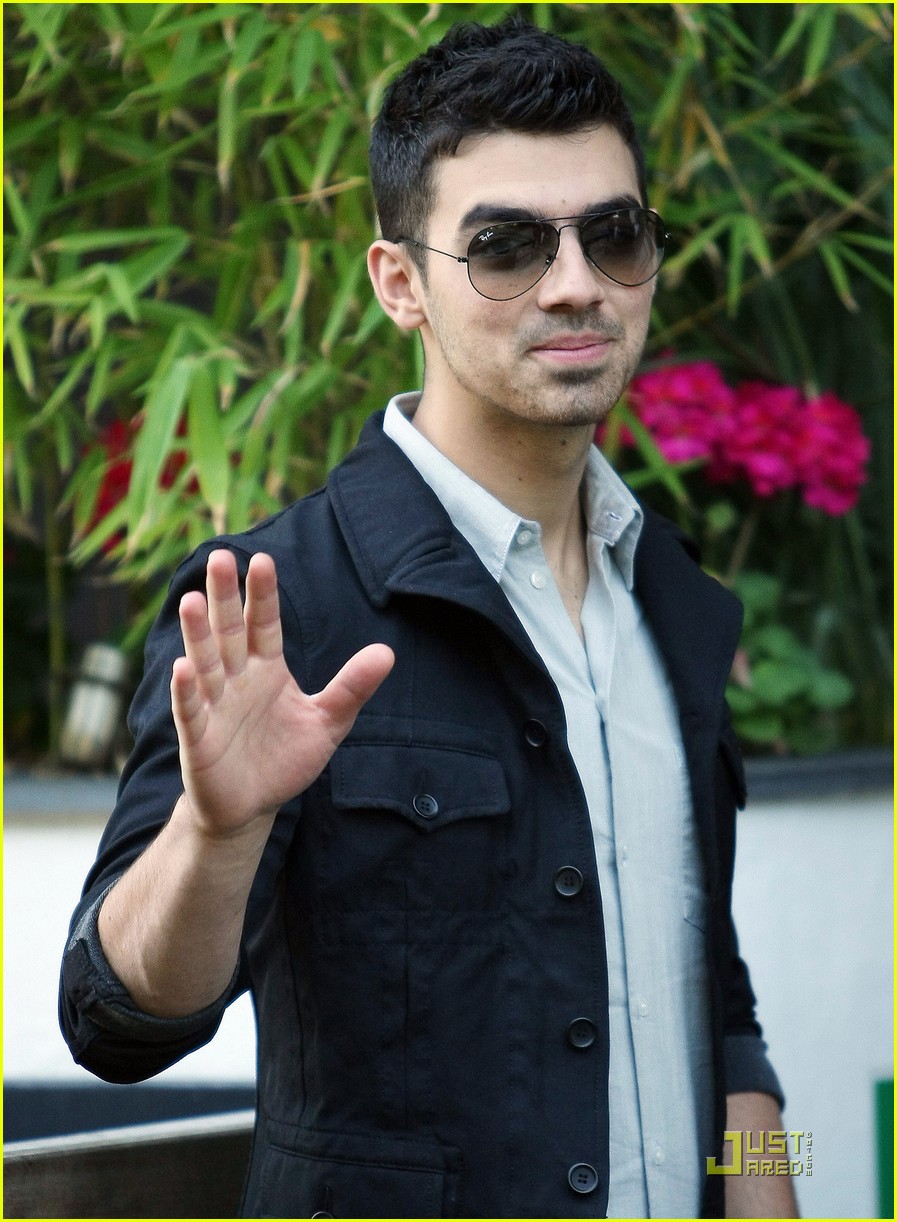 Joe Jonas 'See No More' Video Premiere! Photo 424190 Photo Gallery