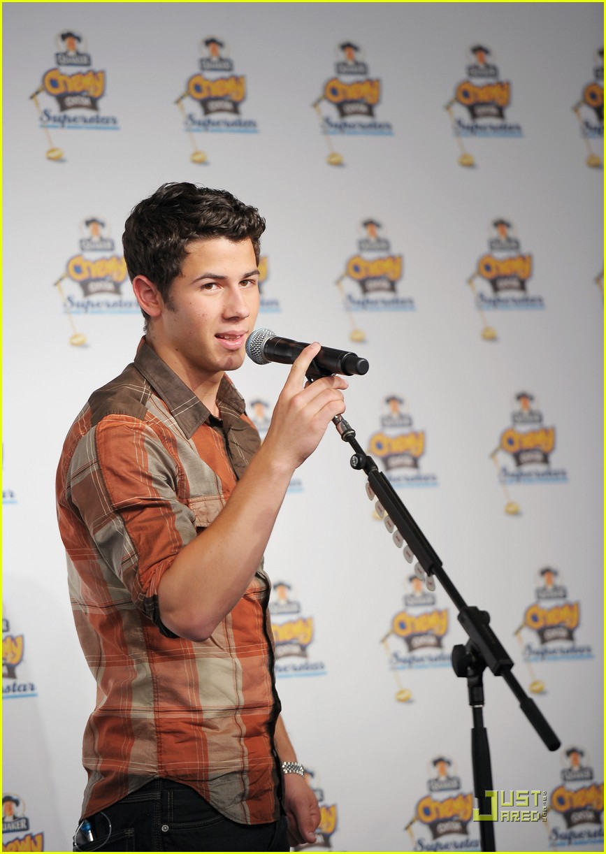 Nick Jonas Chewy Superstar Concert Photo 420885 Photo Gallery