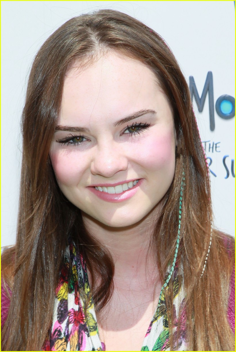 Madeline Carroll: Pink Fringe Feet! | Photo 420728 - Photo Gallery ...