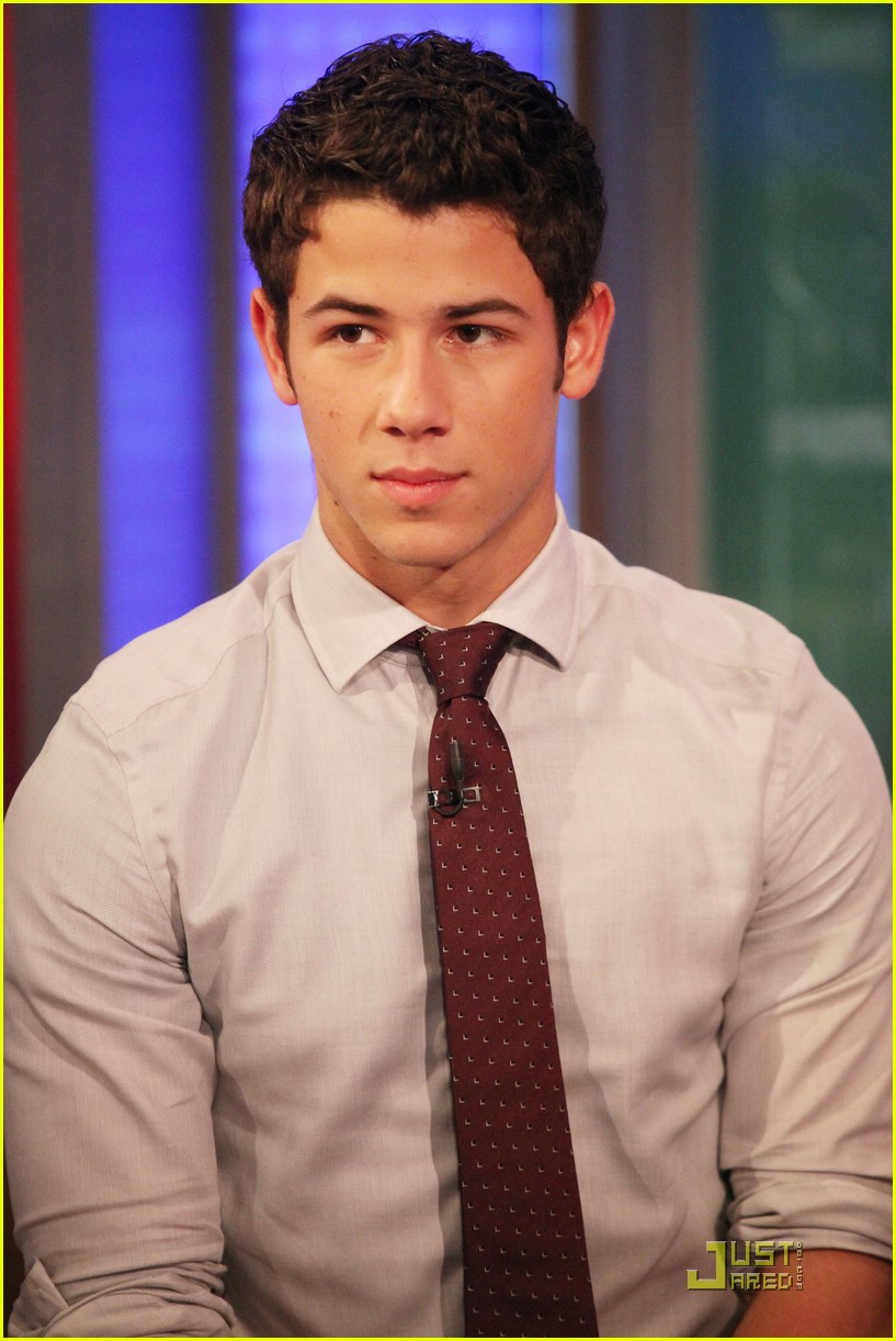 Full Sized Photo of nick jonas chewy nyc 14 | Nick Jonas Seeks Chewy ...