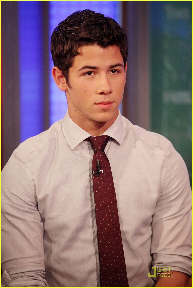 Nick Jonas Seeks Chewy Superstar Photo 420809 Photo Gallery Just