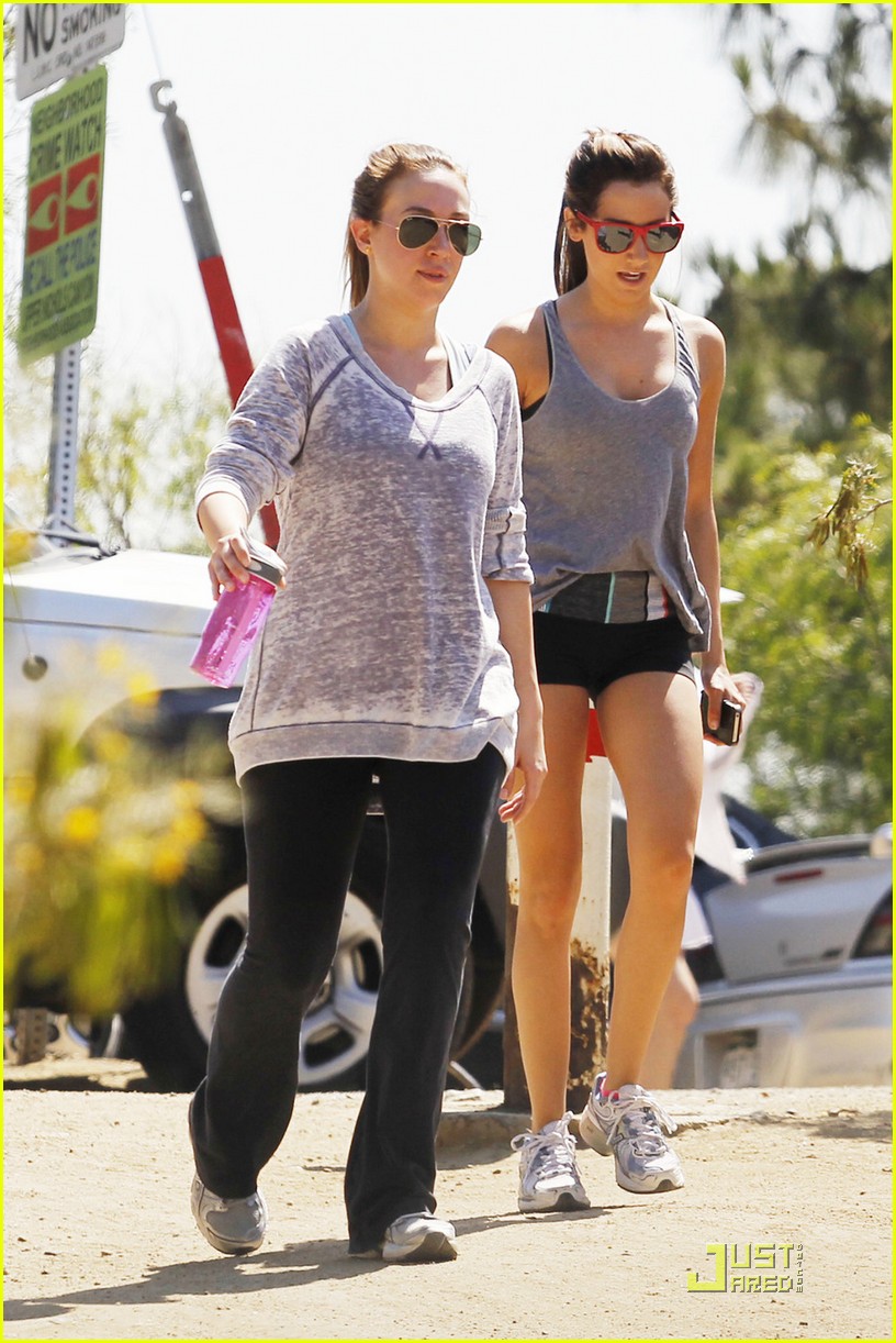 Ashley Tisdale: Runyon Canyon Hike with Austin Butler! | Photo 420690