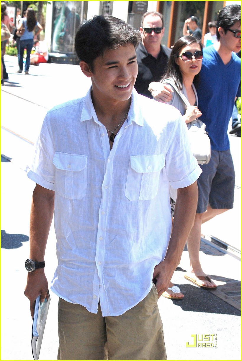 Booboo Stewart Shops At The Grove | Photo 428084 - Photo Gallery | Just ...