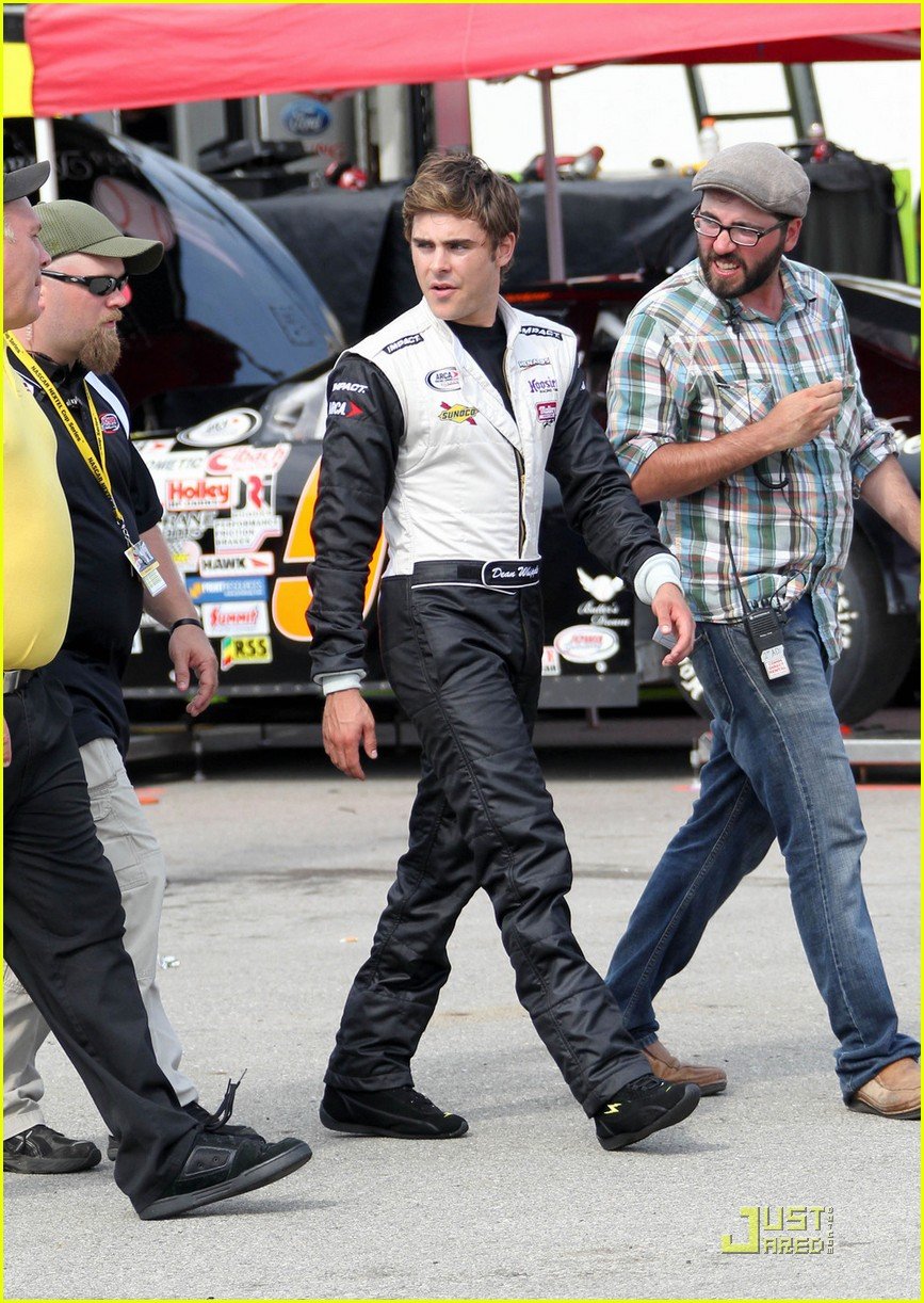 Full Sized Photo of zac efron racecar driver 09 Zac Efron Racecar