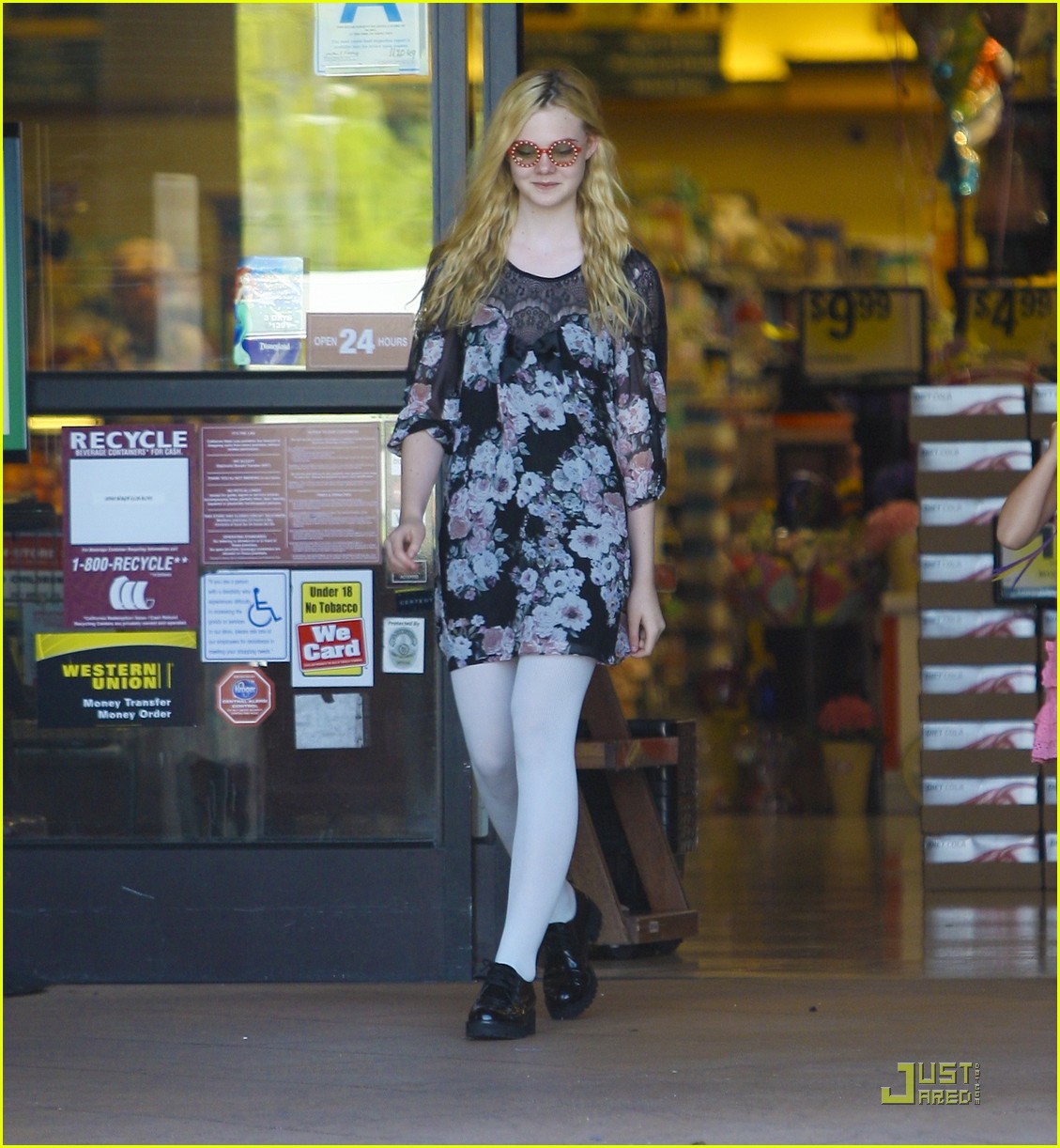 Elle Fanning Funky Glasses Fun Photo 428310 Photo Gallery Just Jared Jr 