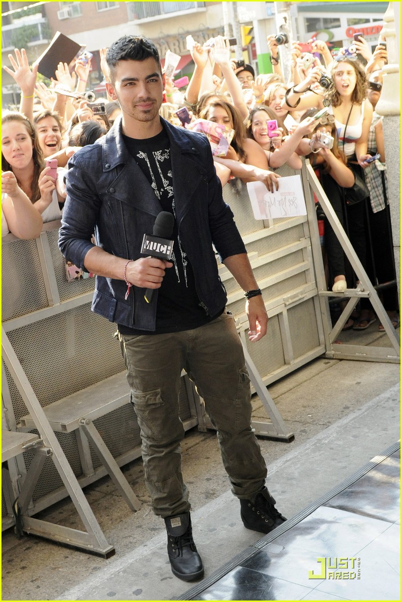 Joe Jonas: New Music Live! | Photo 425643 - Photo Gallery | Just Jared Jr.