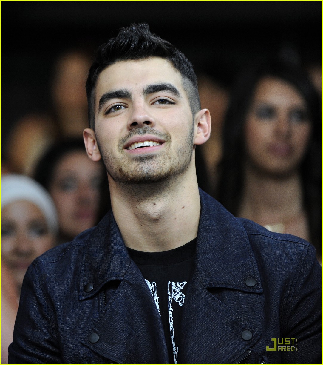 Joe Jonas: New Music Live! | Photo 425658 - Photo Gallery | Just Jared Jr.