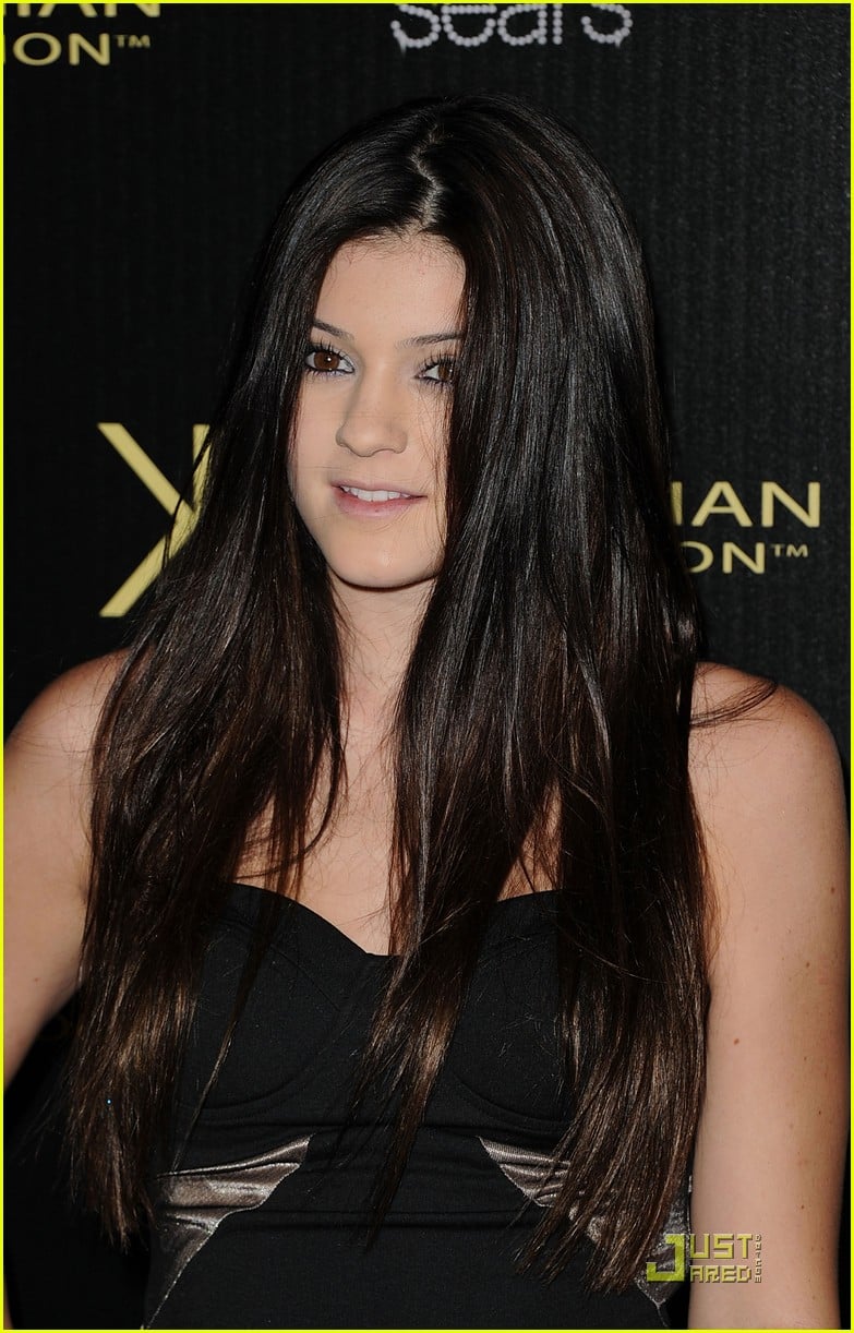 Kendall And Kylie Jenner Launch Kardashian Kollection Photo 432221