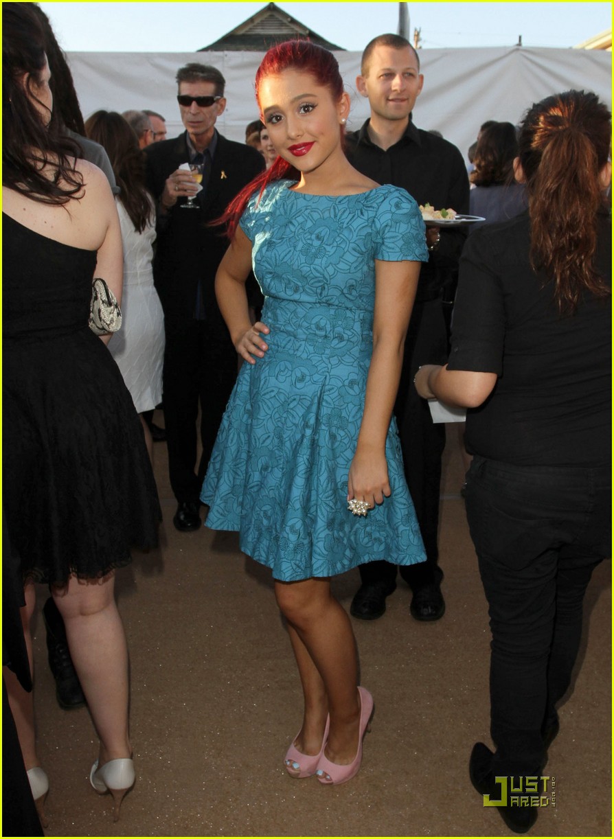 Jennette Mccurdy And Ariana Grande Angel Awards 2011 Photo 432671 Photo Gallery Just Jared Jr 9032