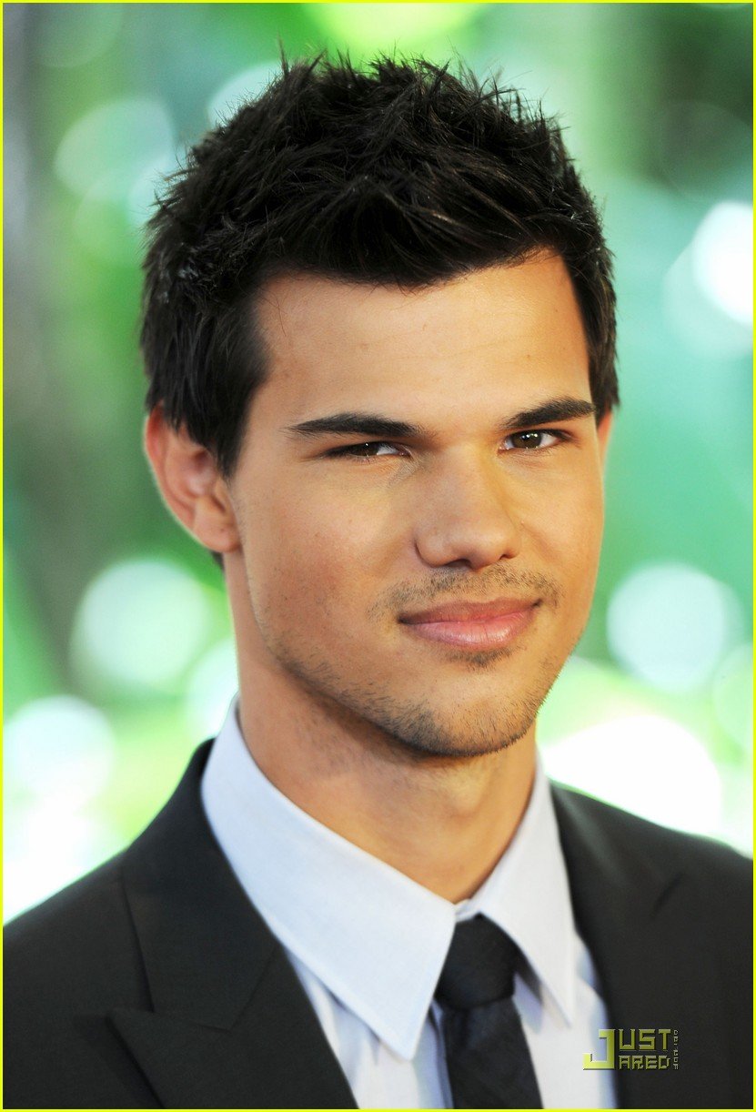 Taylor Lautner: HFPA Luncheon! | Photo 429585 - Photo Gallery | Just ...