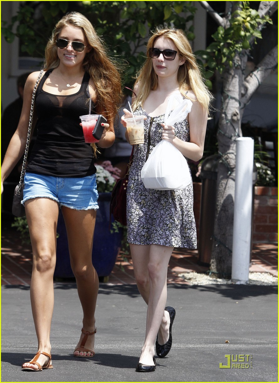 Full Sized Photo of emma roberts mauros 05 | Emma Roberts: Mauro's Cafe