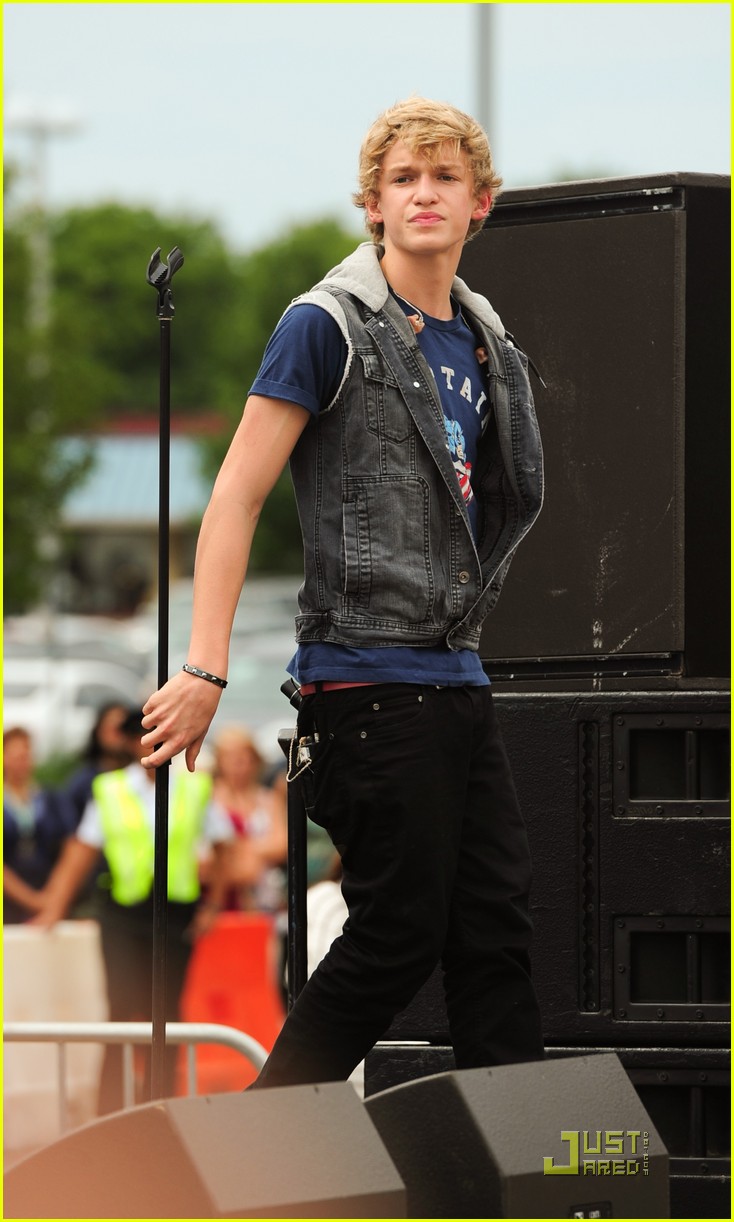 Cody Simpson: Smith Haven Mall Show! | Photo 430563 - Photo Gallery ...