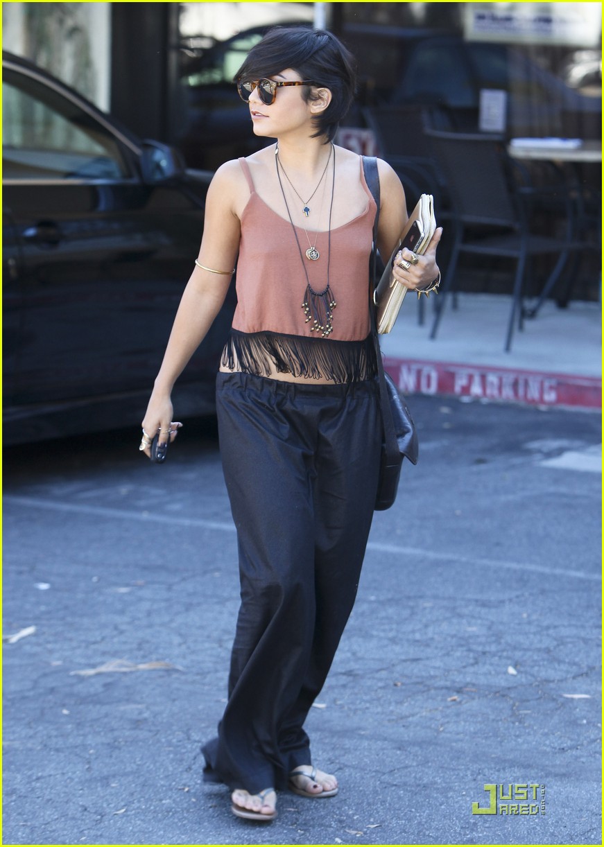 Vanessa Hudgens: Mare'ka Lunch Time | Photo 434466 - Photo Gallery ...