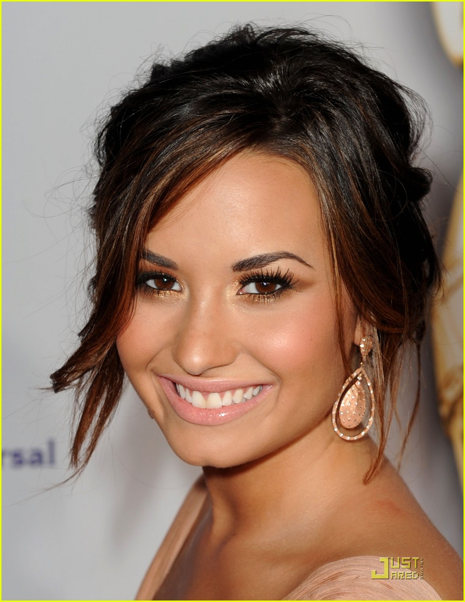 Demi Lovato: 2011 ALMA Award Winner! | Photo 435660 - Photo Gallery ...