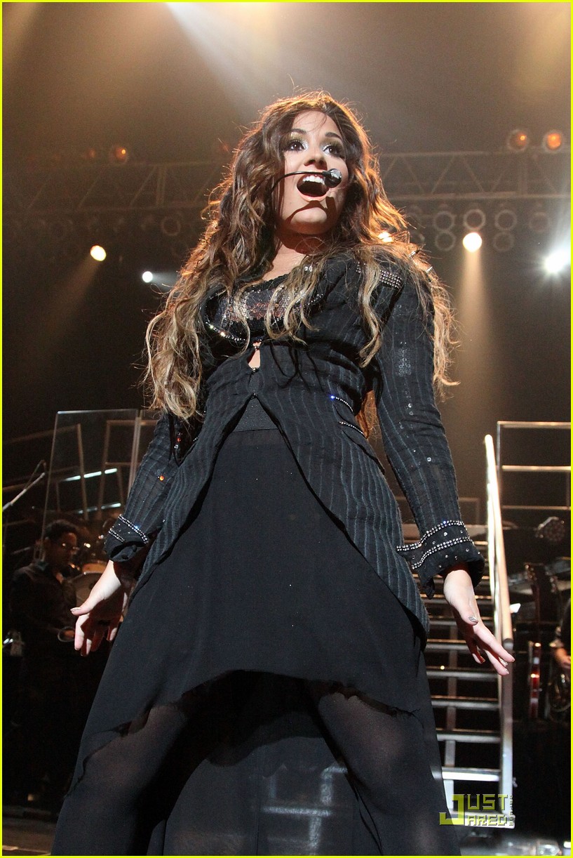 Demi Lovato: Hammerstein Ballroom Concert Pics! | Photo 437111 - Photo ...