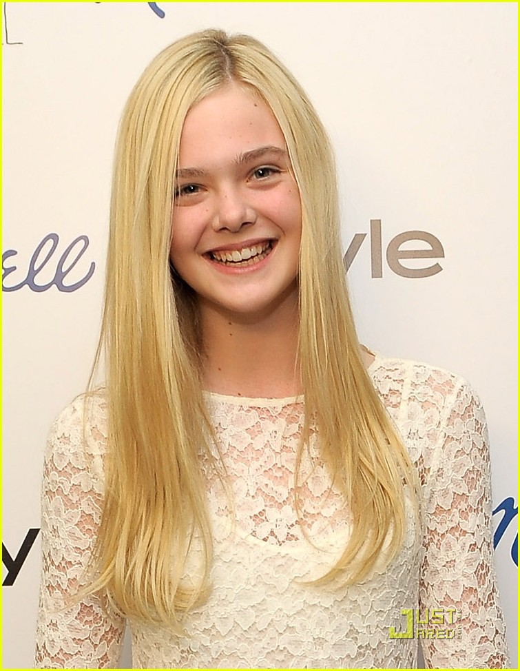 elle fanning madewell launch 01