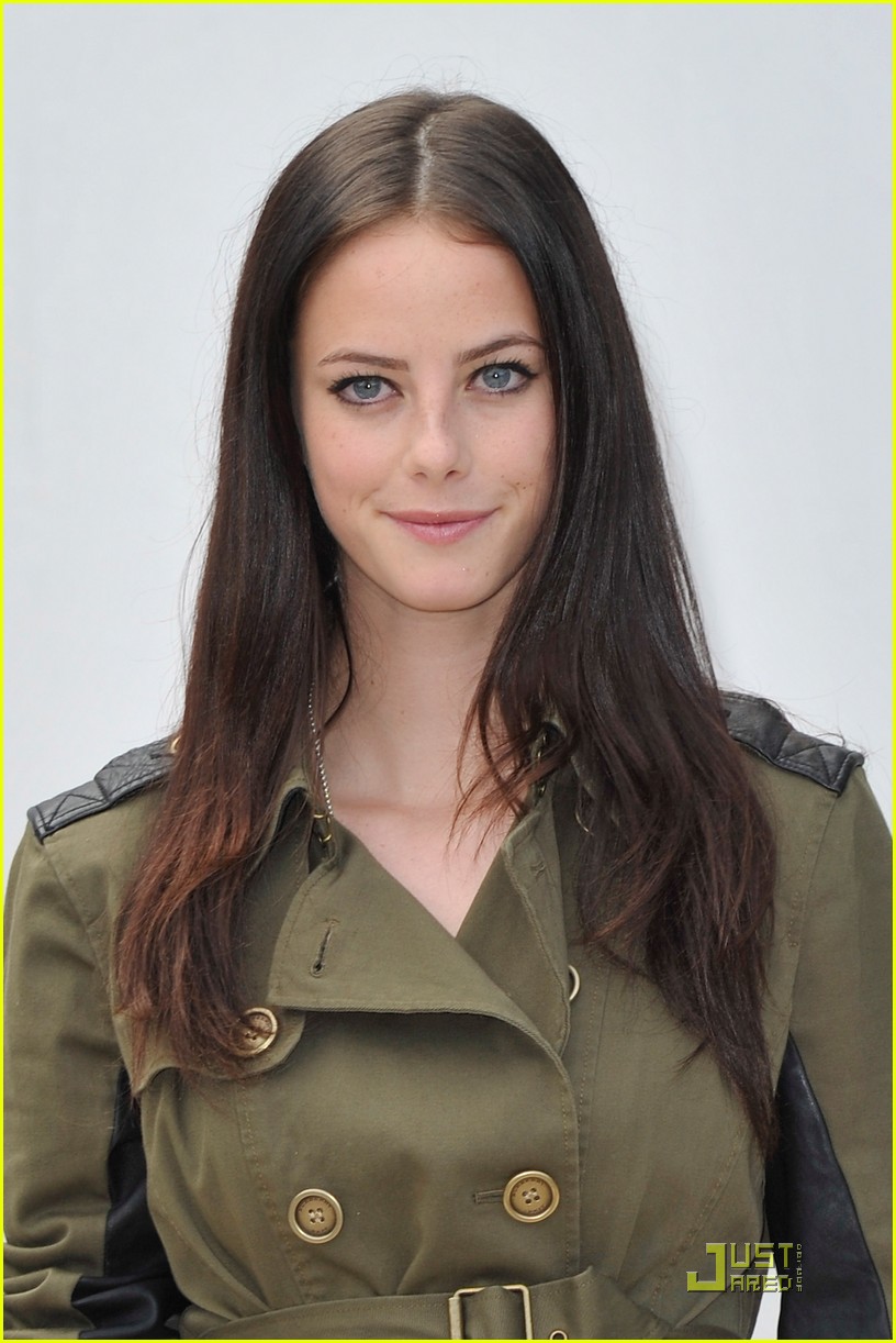 Kaya Scodelario: Burberry Beautiful | Photo 437548 - Photo Gallery ...