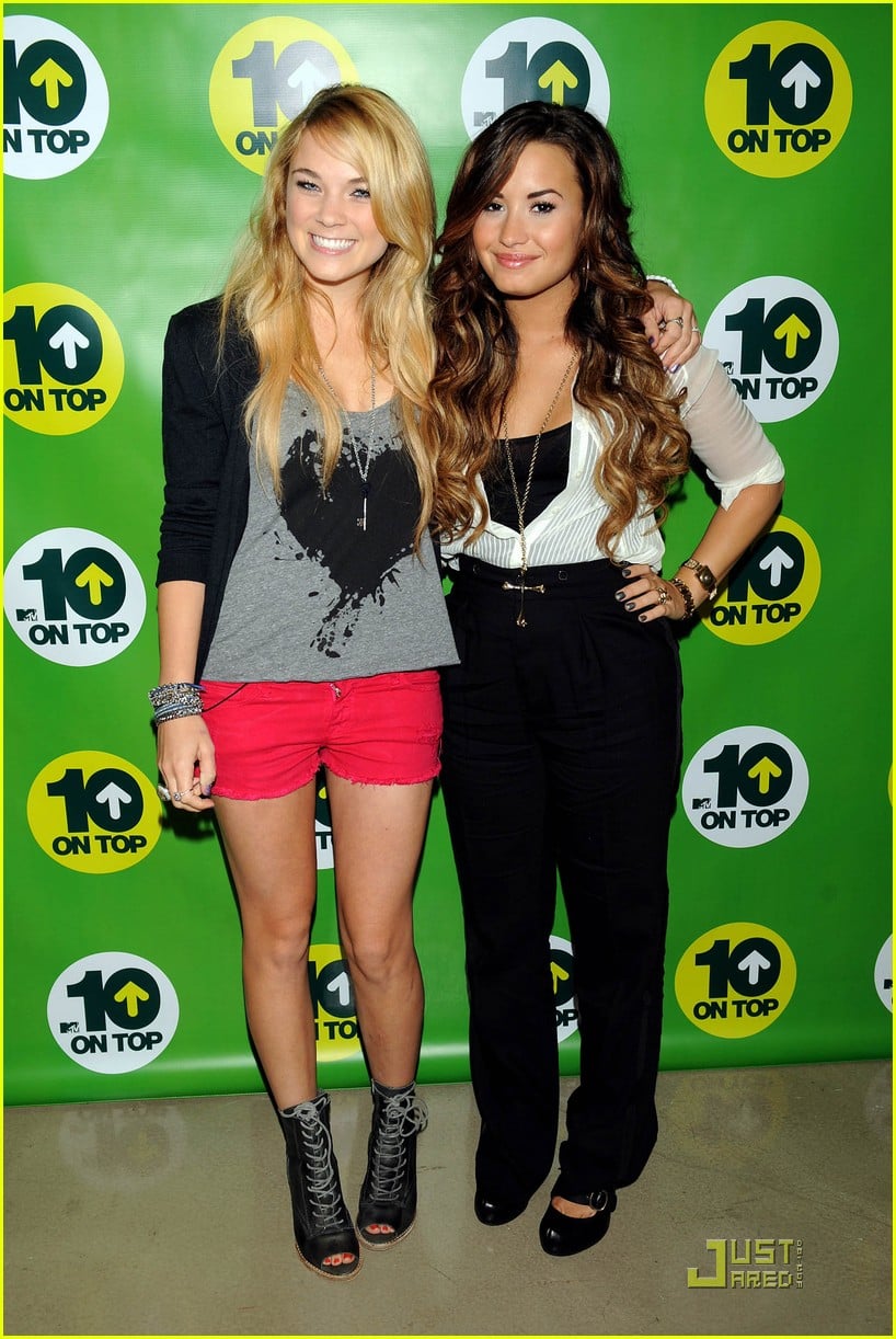 Sinewi Droop tjeneren Demi Lovato: MTV's 10 On Top Co-Host!: Photo 438025 | Demi Lovato Pictures  | Just Jared Jr.