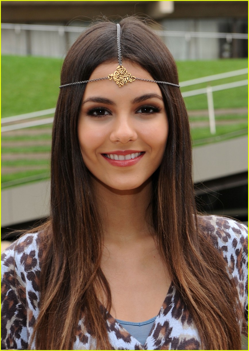 Full Sized Photo Of Victoria Justice Teen Vogue Nyc 11 Victoria Justice Declare Your Denim 6433