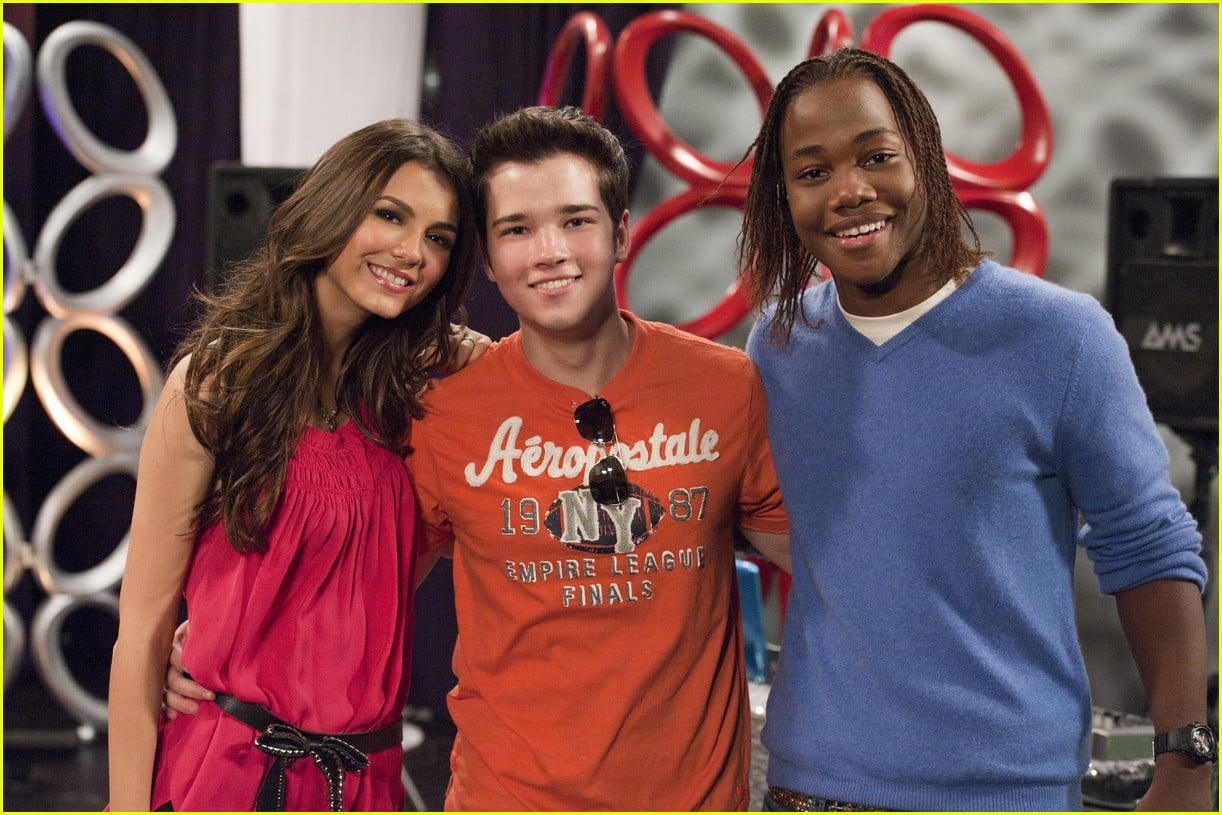 Yvette Nicole Brown Guest Stars on 'Victorious' Photo 435271 Photo