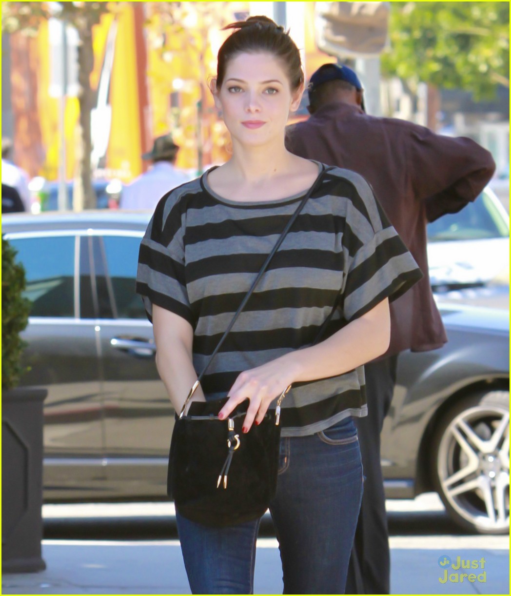 Full Sized Photo Of Ashley Greene Tavern Lunch Ashley Greene Tavern On Tuesday Just