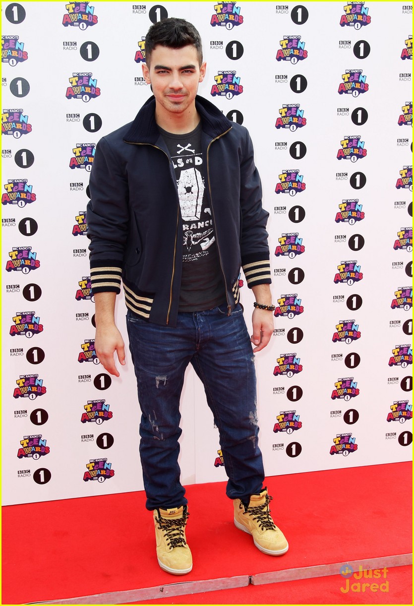 Joe Jonas: BBC Teen Awards 2011! | Photo 441384 - Photo Gallery | Just ...